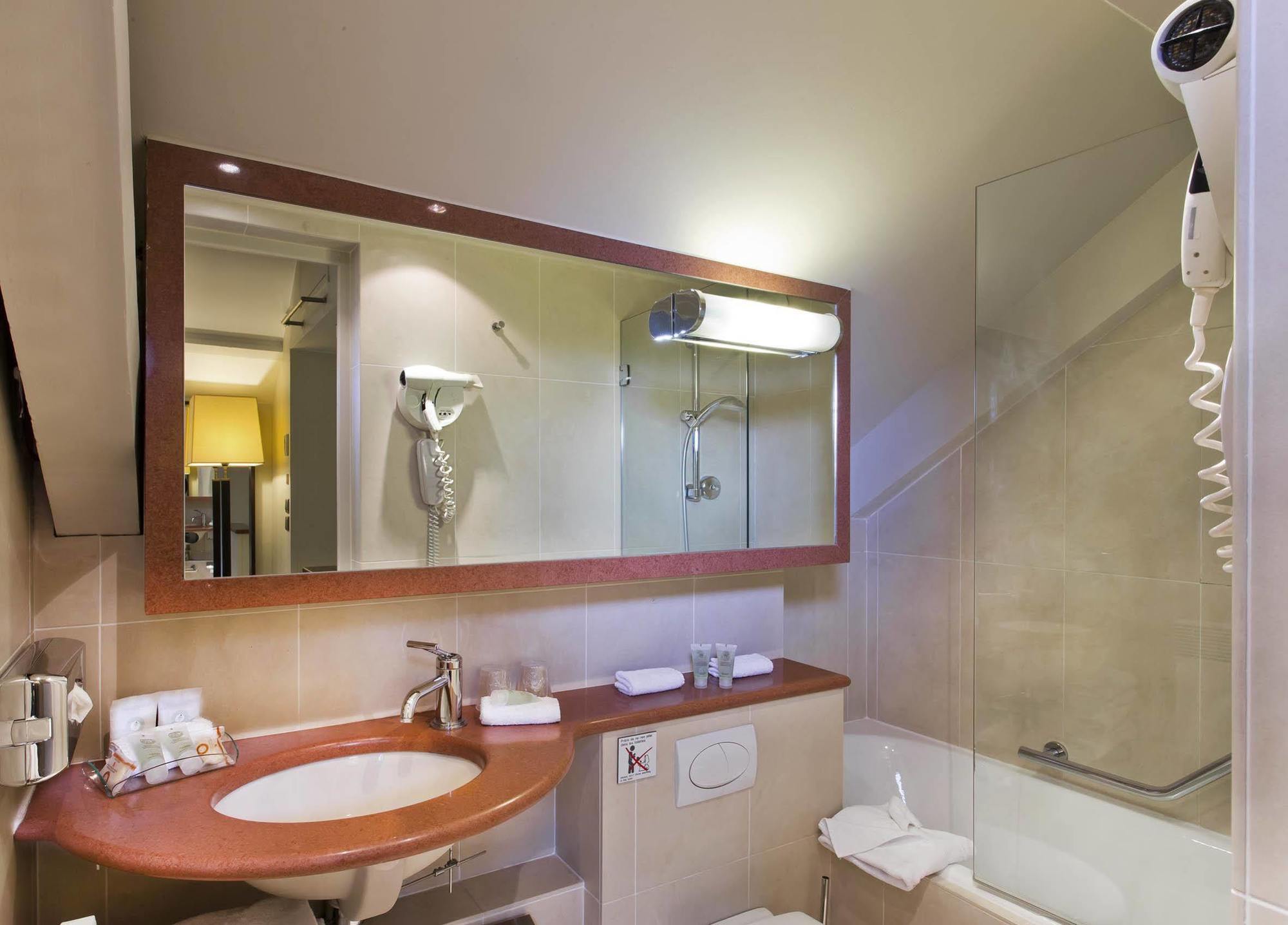 Louvre Opéra Hotel Paris